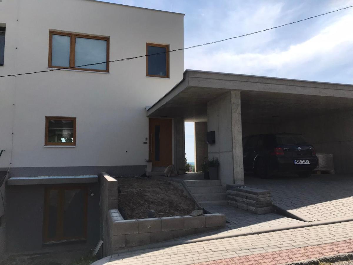 Soukromy Pokoj S Kuchyni A Koupelnou V Radovce 노베 메스토 나 모라베 외부 사진